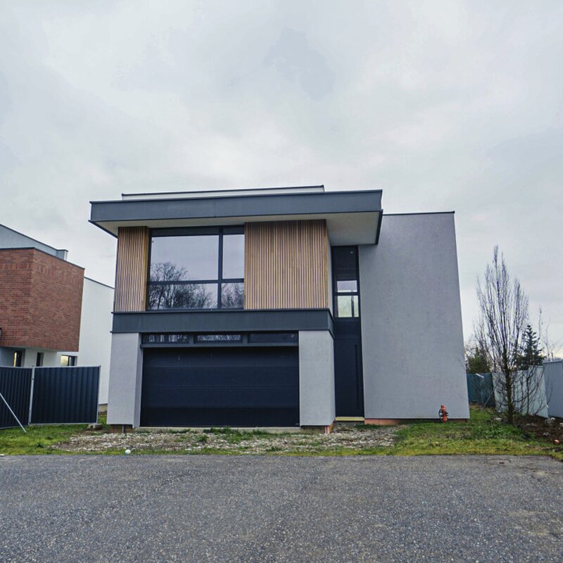 Dumbrava Vlasiei Casa NV in zona de Nord / piscina si fire-pit